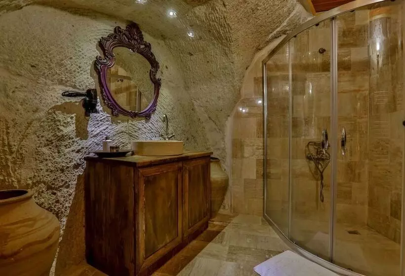 Hotelli Casia Cave Suites