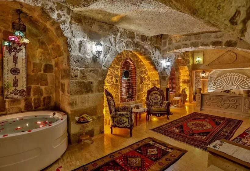 Hotelli Casia Cave Suites