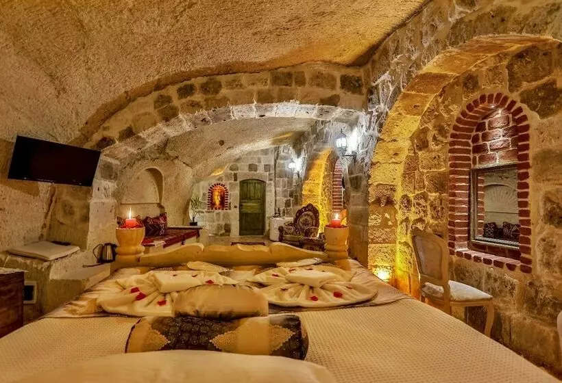 Hotelli Casia Cave Suites