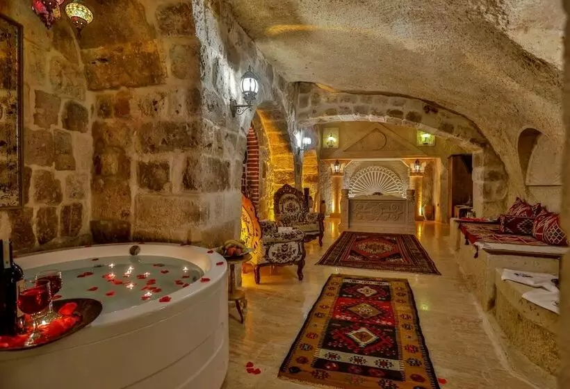 Hotelli Casia Cave Suites