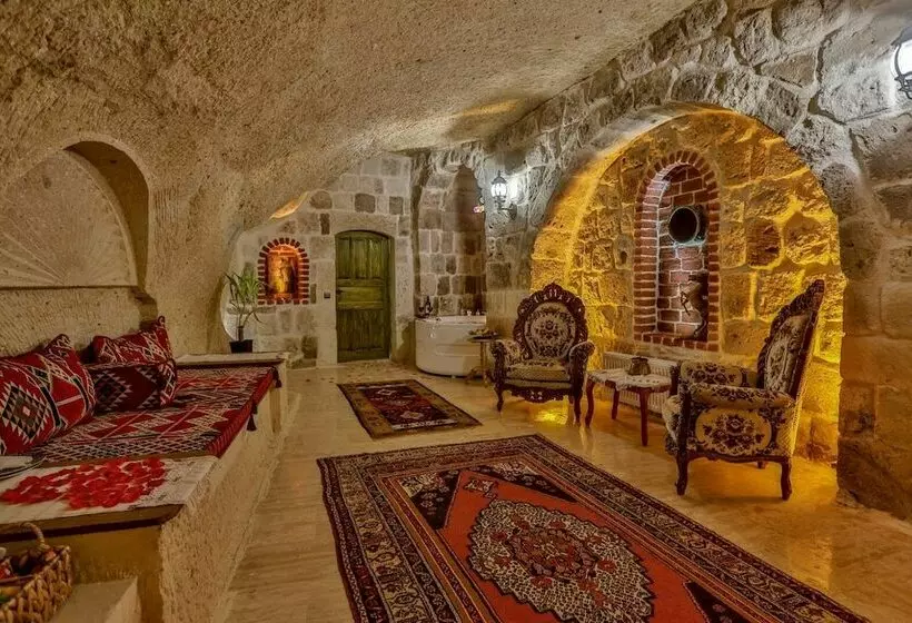 Hotelli Casia Cave Suites