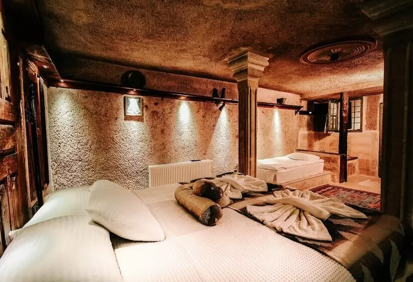 Hotelli Casia Cave Suites