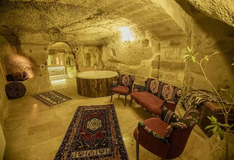 Hotelli Casia Cave Suites