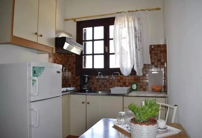 ホテル Iliotropio Studios