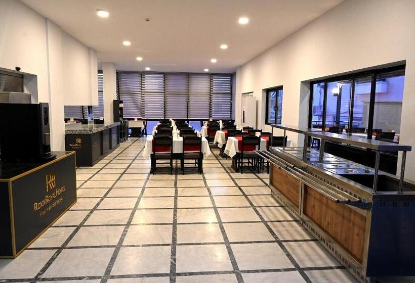 בית מלון כפרי Roxx Royal