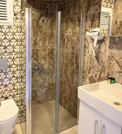 ホテル Roxx Royal