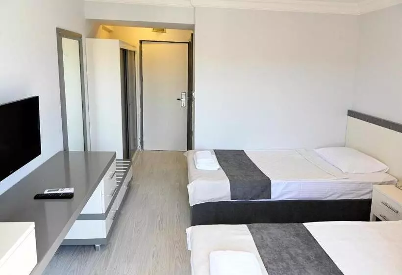 ホテル Roxx Royal