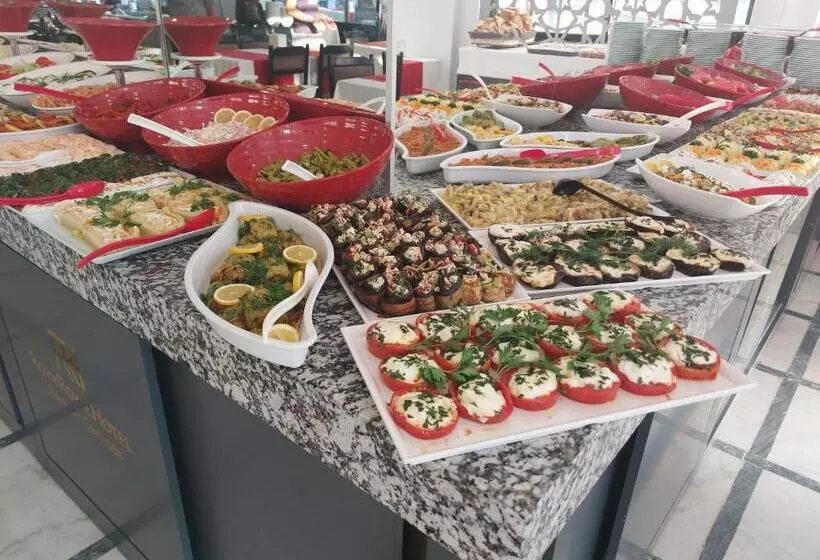 ホテル Roxx Royal