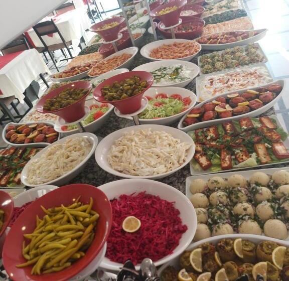 בית מלון כפרי Roxx Royal