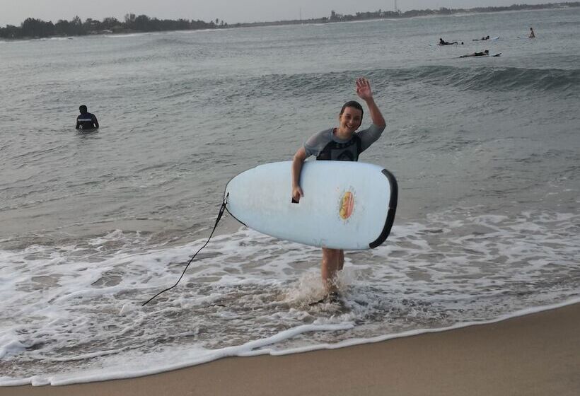 Star Hotel Arugambay