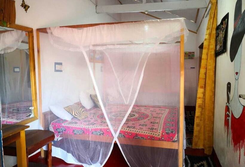 Star Hotel Arugambay