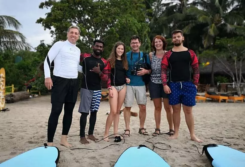 Star Hotel Arugambay