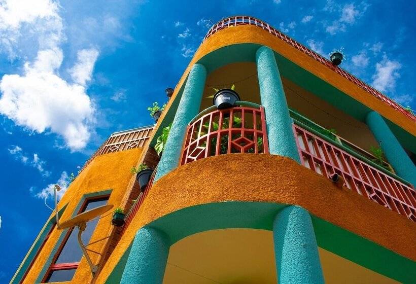 Motel Transit House Airport