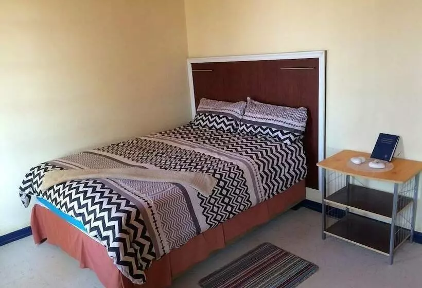 پانسیون P Wake Guesthouse