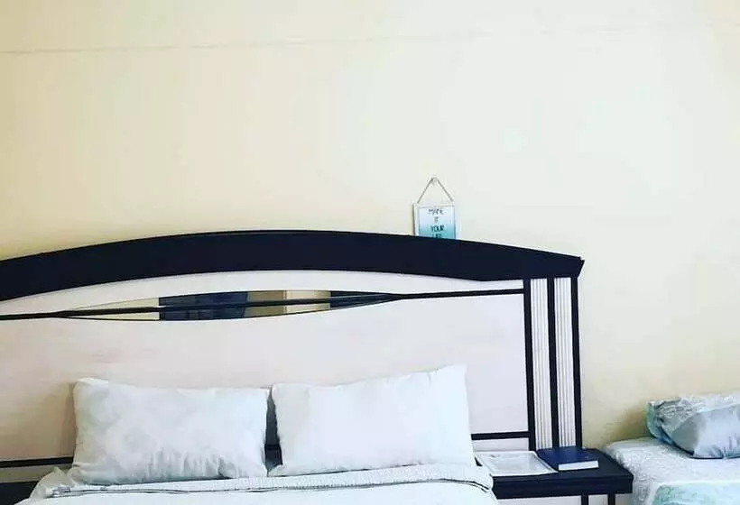 پانسیون P Wake Guesthouse