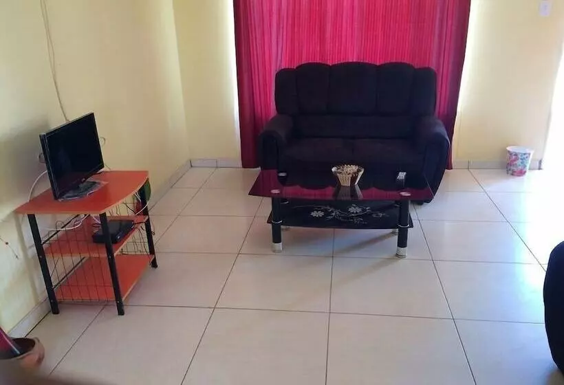 پانسیون P Wake Guesthouse