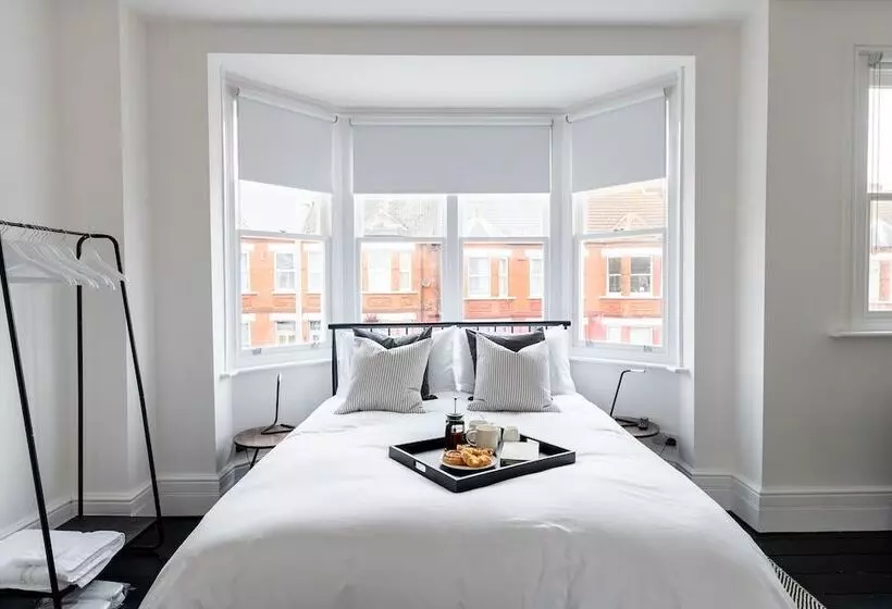 ベッドアンドブレックファースト Doghouse Margate