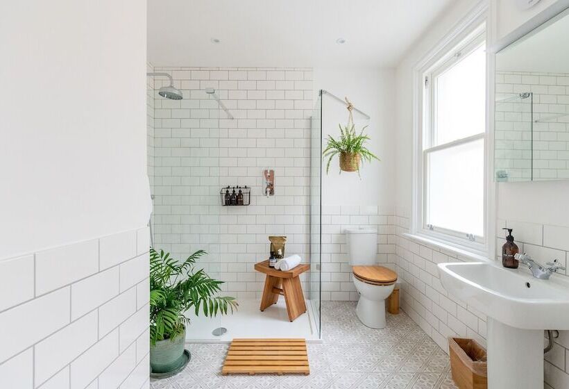 مبيت وإفطار Doghouse Margate