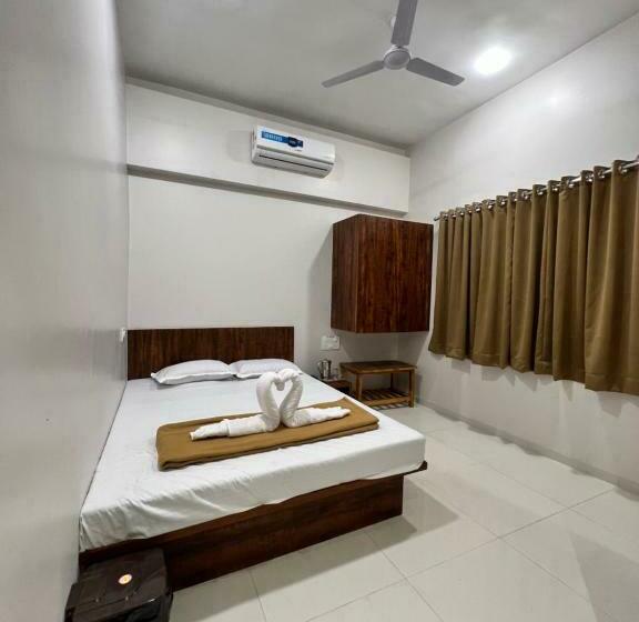 Hotel Darshan Executive