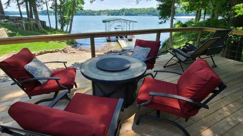Пансион Lake Home By Nashville  Hot Tub, Swim, Fish