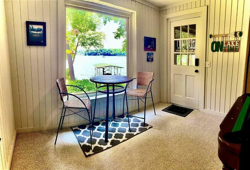 Пансион Lake Home By Nashville  Hot Tub, Swim, Fish