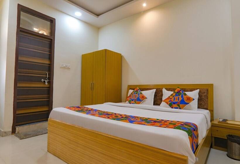 Отель Fabexpress Marigold