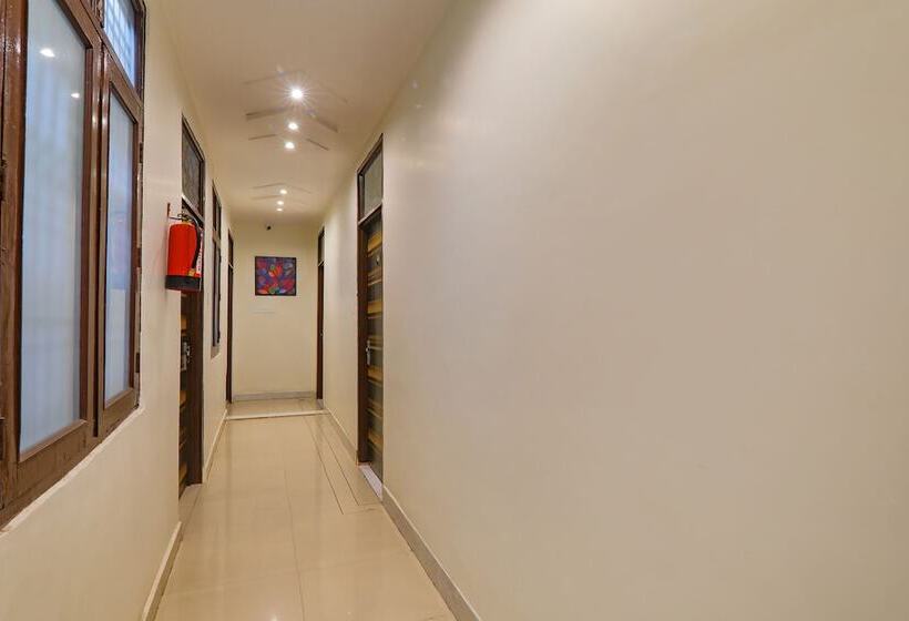 Отель Fabexpress Marigold