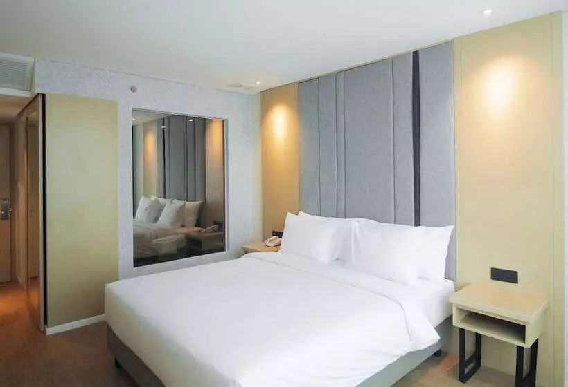 Hotelli Eastern  Bojonegoro