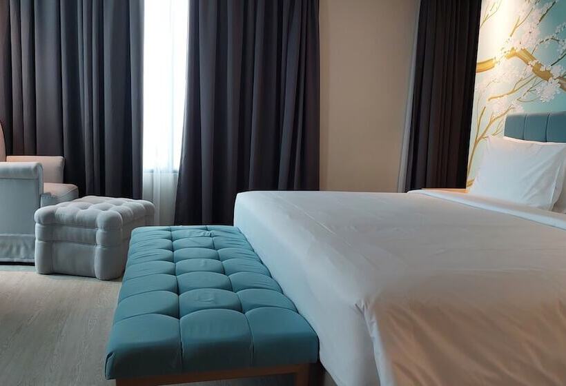 Отель Eastern  Bojonegoro