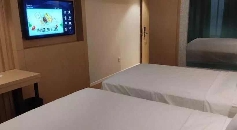 Hotelli Eastern  Bojonegoro