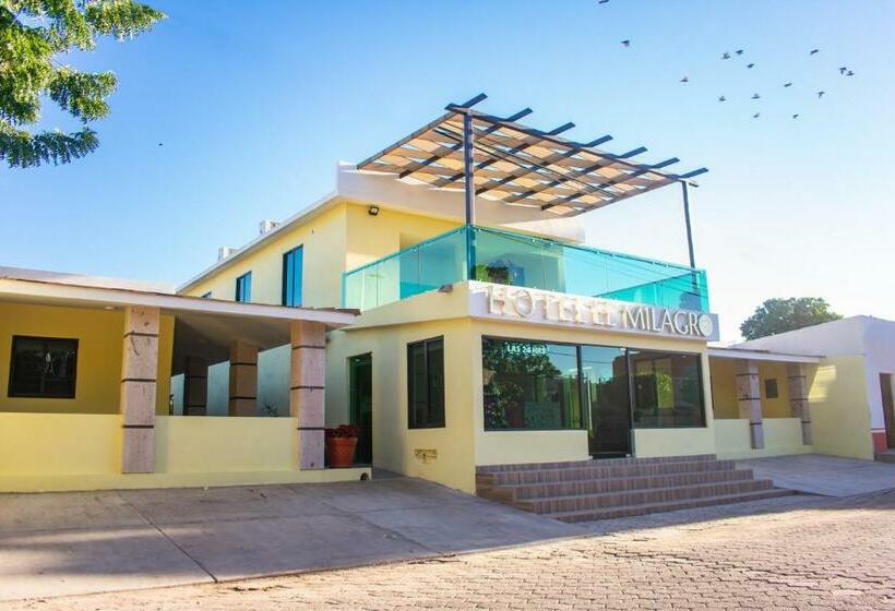 فندق El Milagro