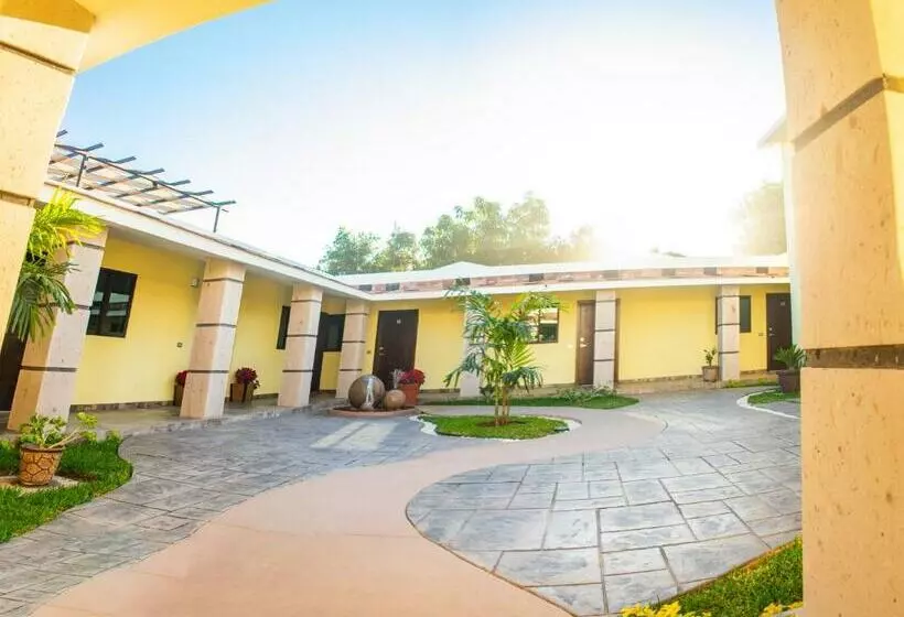 ホテル El Milagro