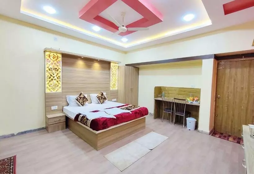 هتل Family Inn Foreign Guest Only