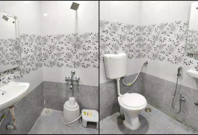 هتل Family Inn Foreign Guest Only