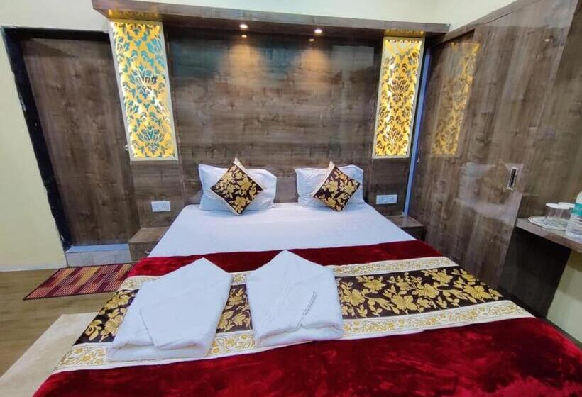 هتل Family Inn Foreign Guest Only