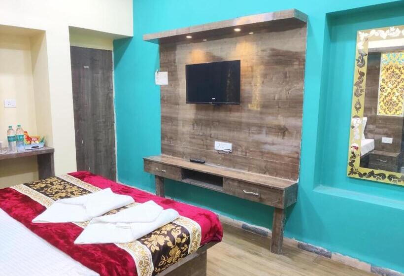 هتل Family Inn Foreign Guest Only