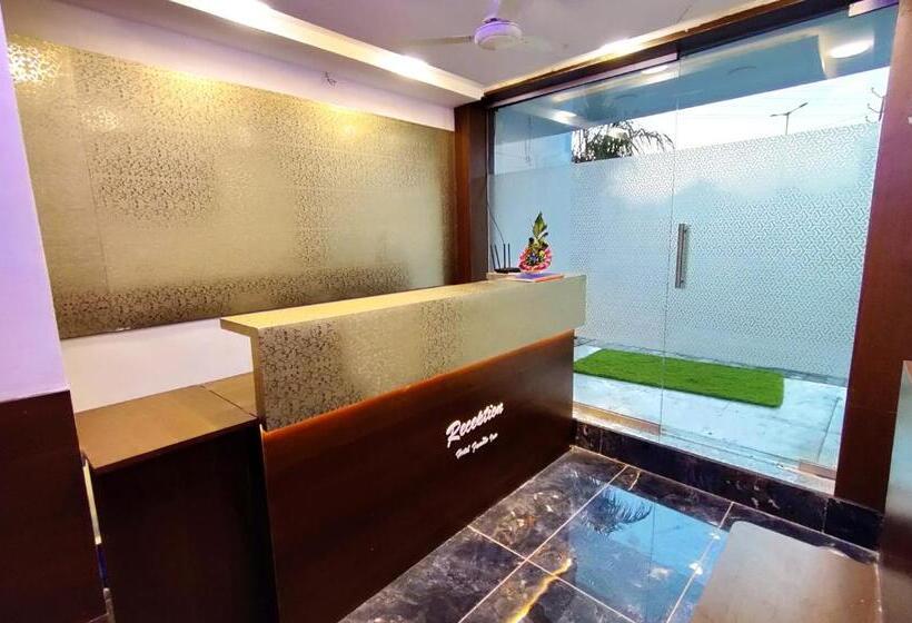 هتل Family Inn Foreign Guest Only