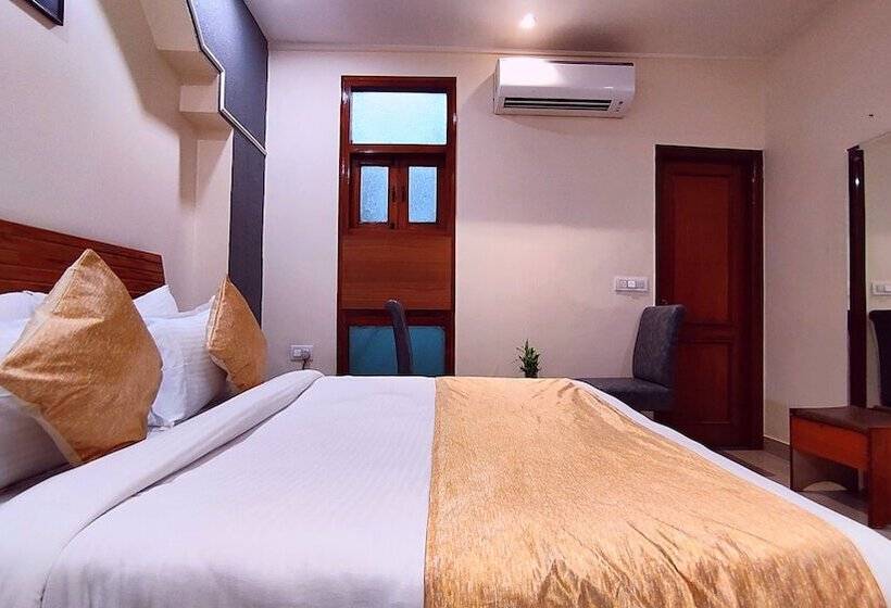 Mahesh By Shrigo Hotels