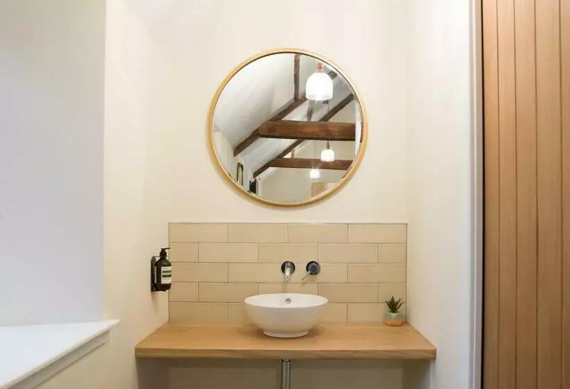 Aamiaismajoitus (B&B) Coach House Ratho Park Steading