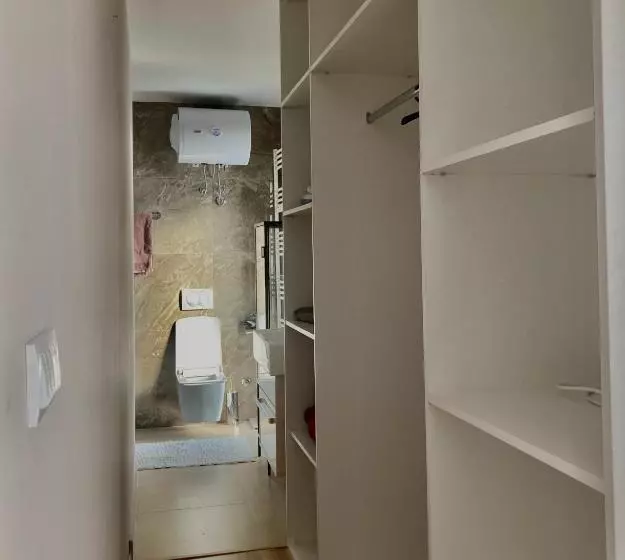 تختخواب و صبحانه Minicity Inn