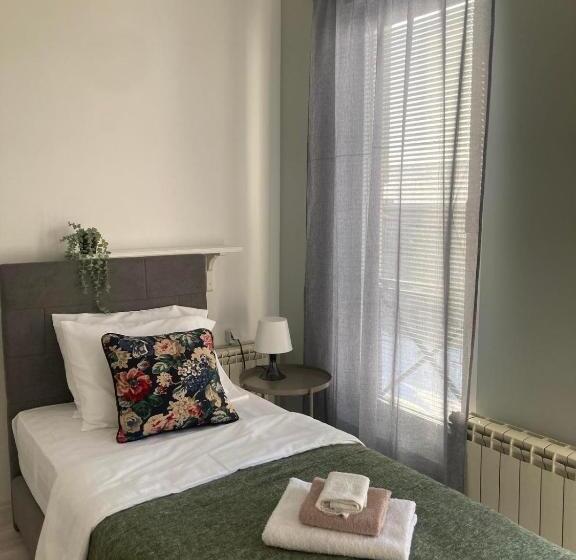 تختخواب و صبحانه Minicity Inn