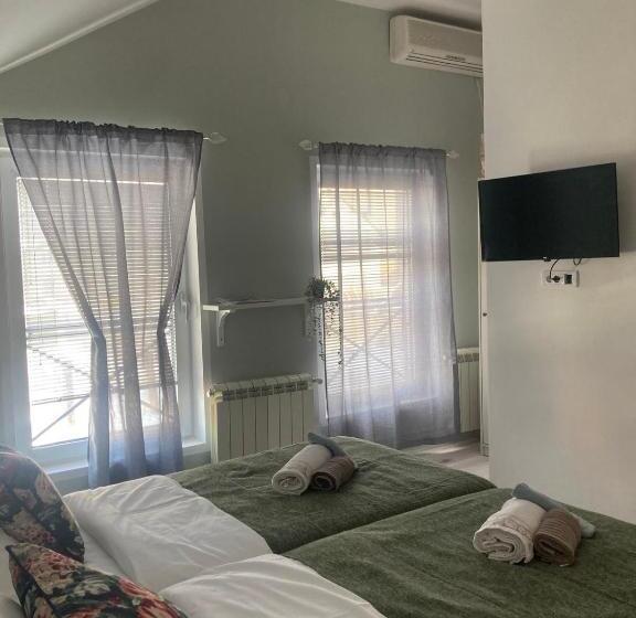 تختخواب و صبحانه Minicity Inn