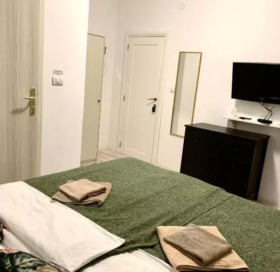 تختخواب و صبحانه Minicity Inn
