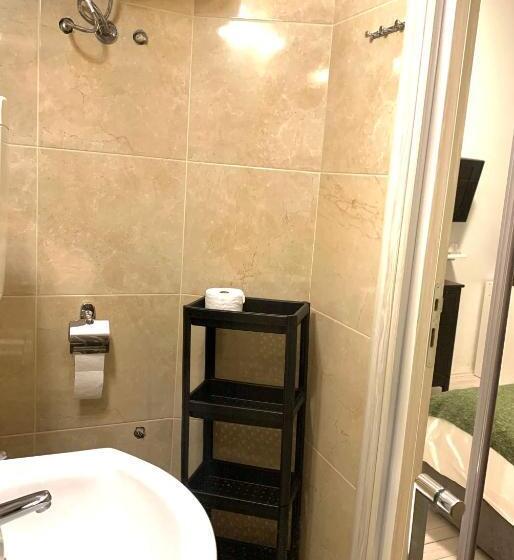 تختخواب و صبحانه Minicity Inn