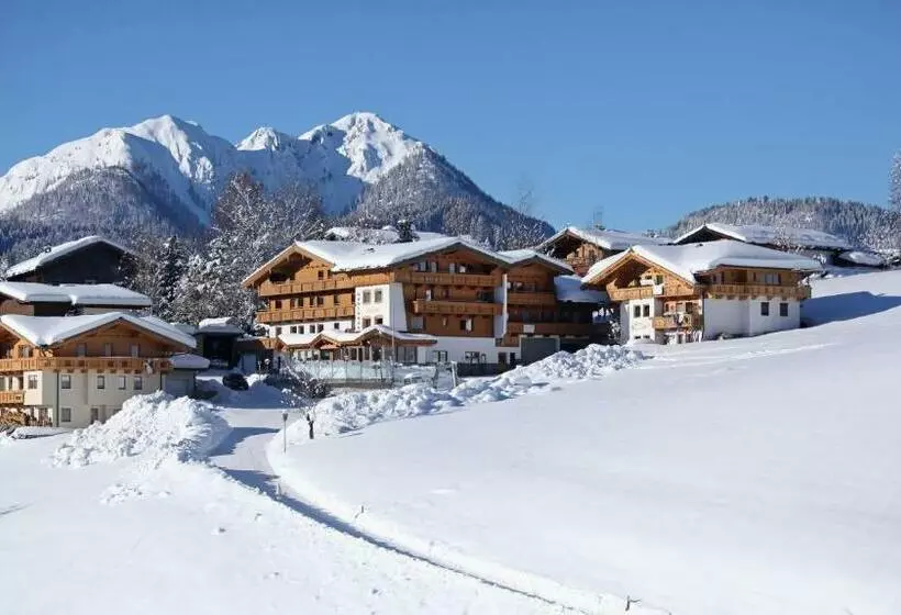 ペンション Gasthof Schöntal