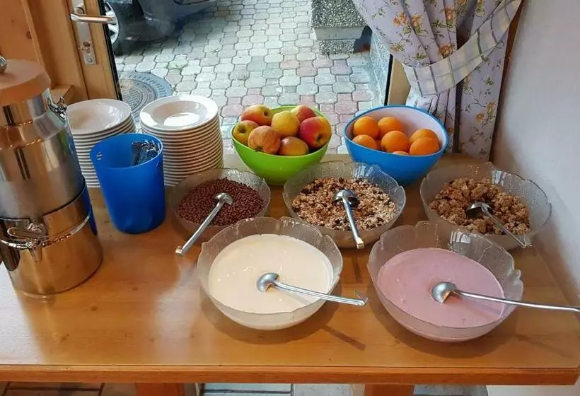 ペンション Gasthof Schöntal