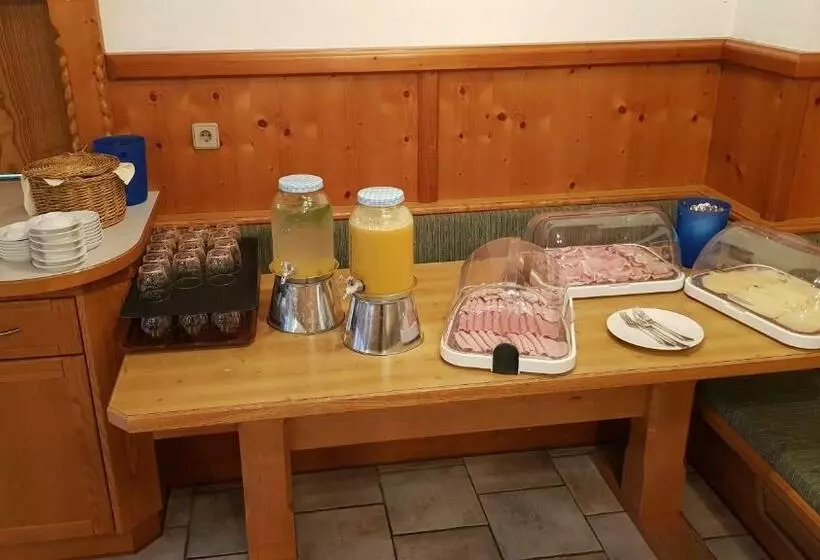 ペンション Gasthof Schöntal