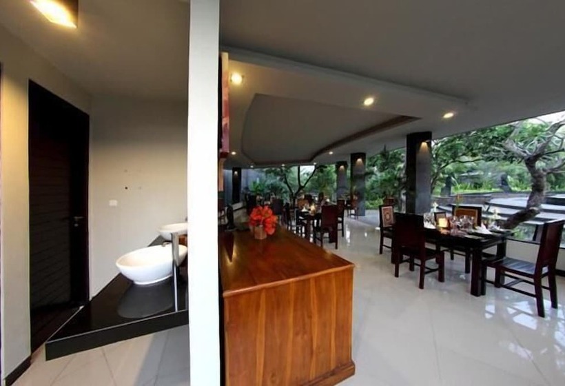 Gino Feruci Villa Lovina