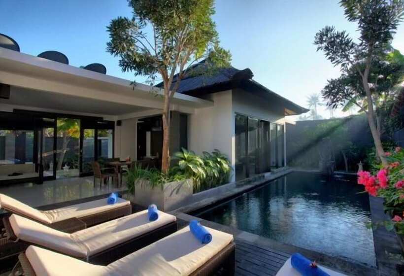 Gino Feruci Villa Lovina