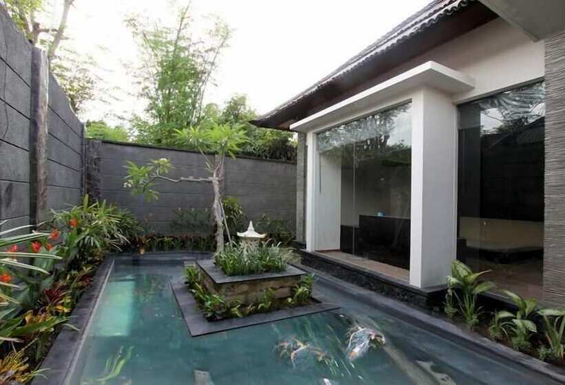 Gino Feruci Villa Lovina